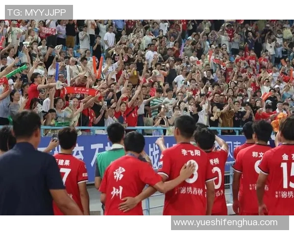 足球球星羊毛卷场上英姿展现独特魅力赢得无数球迷热情关注 足球球星羊毛卷场上英姿展现独特魅力赢得无数球迷热情关注